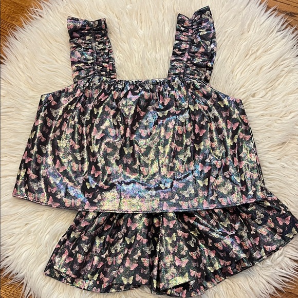 QUEEN OF SPARKLES Tops - NWT QUEEN OF SPARKLES Women’s Iridescent Butterfly Top size Medium